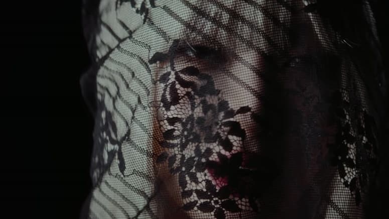 ミンニ、ソロデビュー曲「Blind Eyes Red」で(G)I-DLEの静かなクリエイティブ・フォースを証明