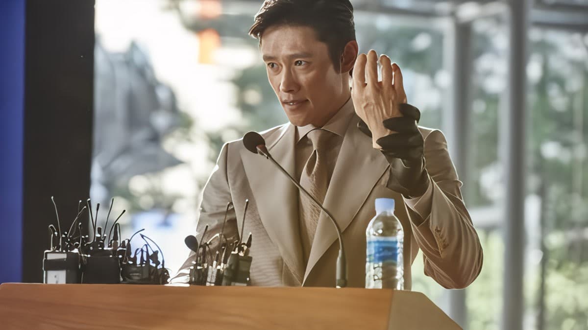 韓国最高の政治犯罪スリラー「インサイダーズ／内部者たち」、前日譚3部作映画として帰還