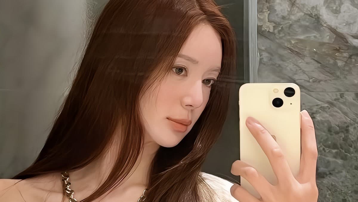 イ・エルリャが告白「パン・シヒョクPDと直接会った」— アイドルになりかけた知られざる秘話