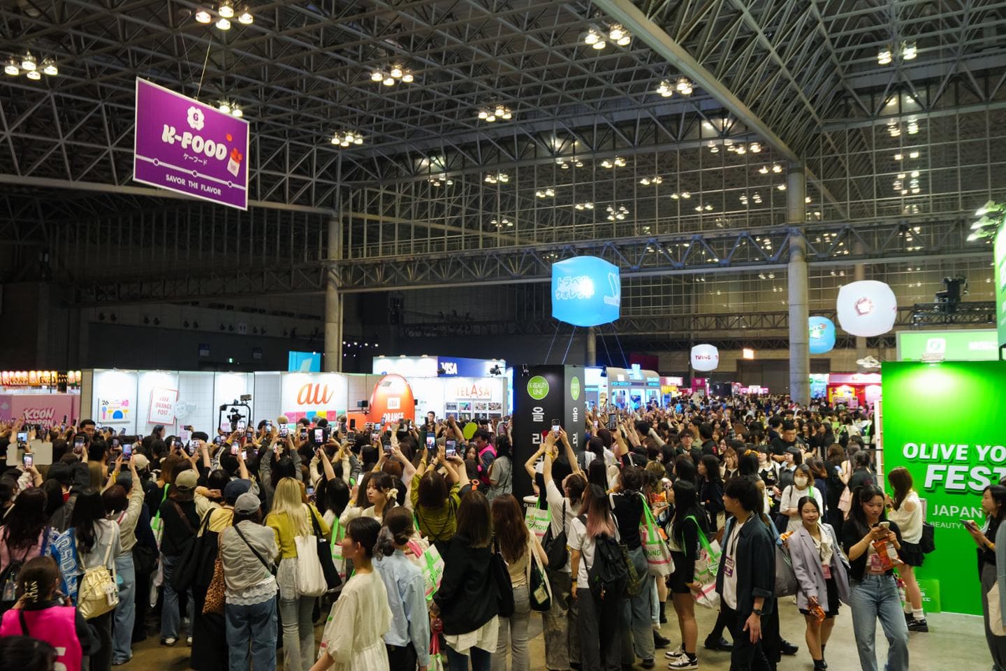 FLARE UとAxMxP、誰もが予想する前に日本を虜にした
