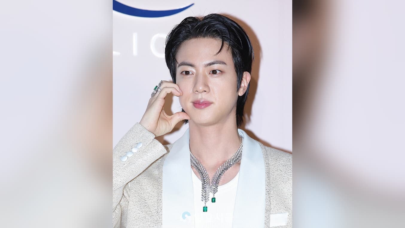 BTSジンが証明した — 日本で最も支配的なK-POPソロアクト
